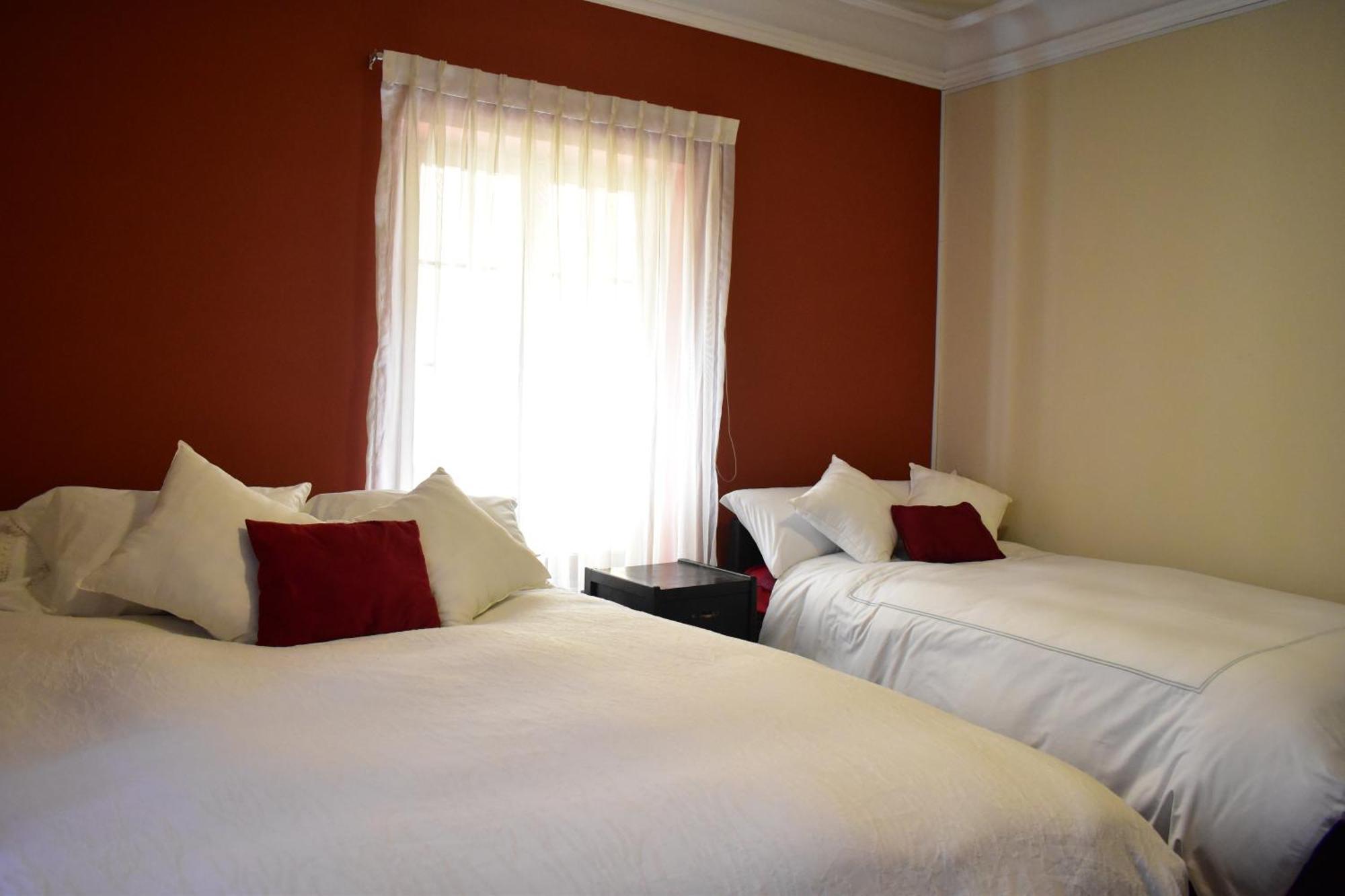 Raven La Paz Hotel Bagian luar foto